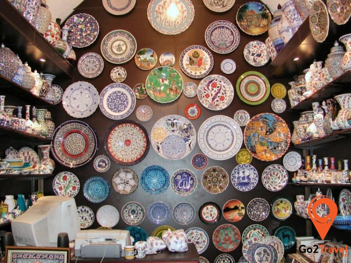 Gốm sứ Nhật Bản