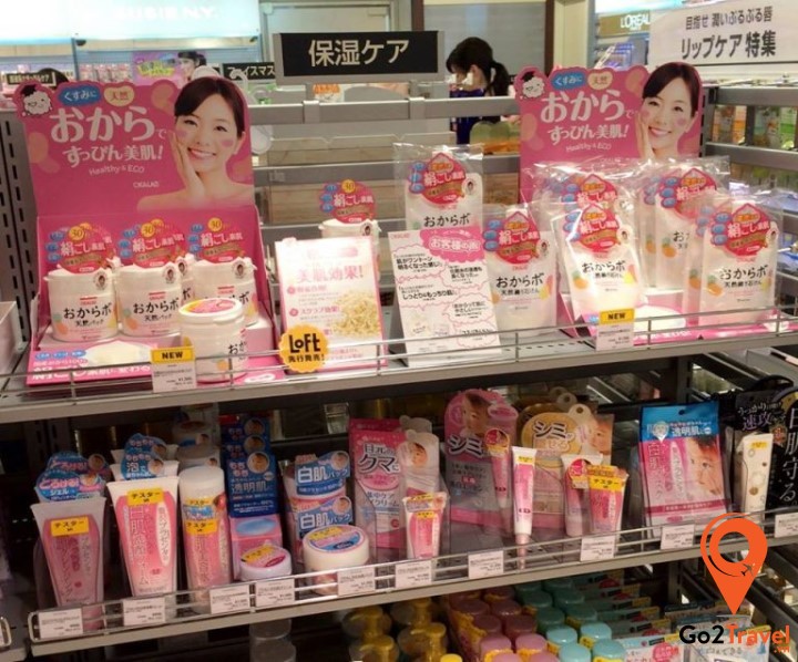 Mỹ phẩm và quần áo