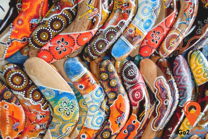 Những chiếc Boomerang nhiều màu sắc gắn liền với hình ảnh nước Úc