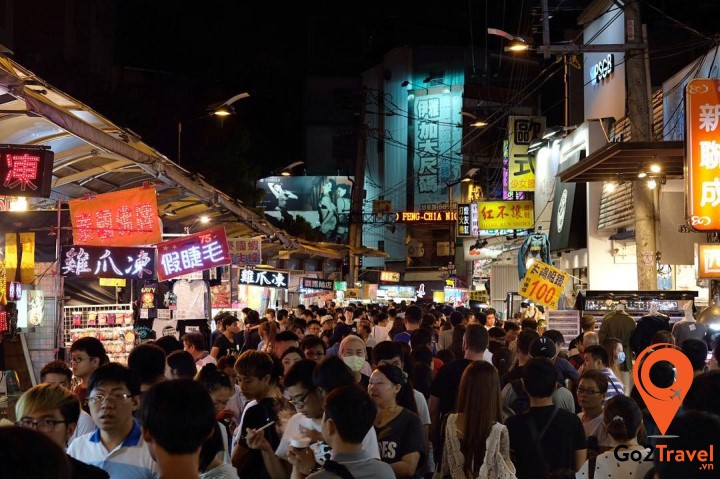 Chợ đêm FengJia - khu chợ đêm suần uất nhất Đài Trung