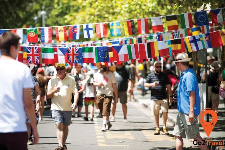 Ở các trường đại học luôn luôn có cơ sở tôn giáo