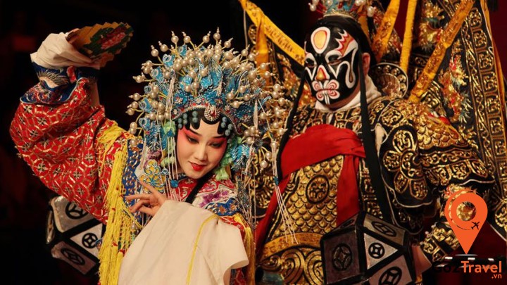 Kinh kịch là một loại hình nghệ thuật tổng hợp