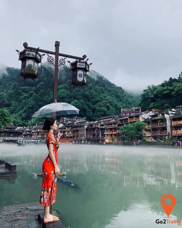 Mặc sườn xám là "chuẩn thần thái" luôn!