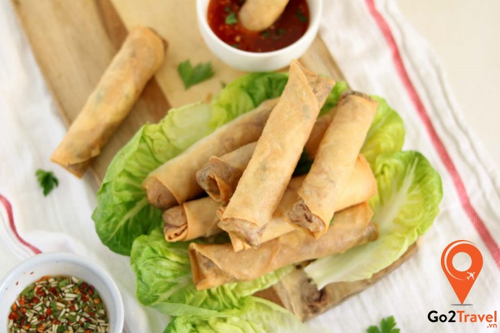 Món ăn này khá đặc biệt vì tên gọi liên quan đến Việt Nam, thế nhưng hương vị lại hoàn toàn khác biệt.