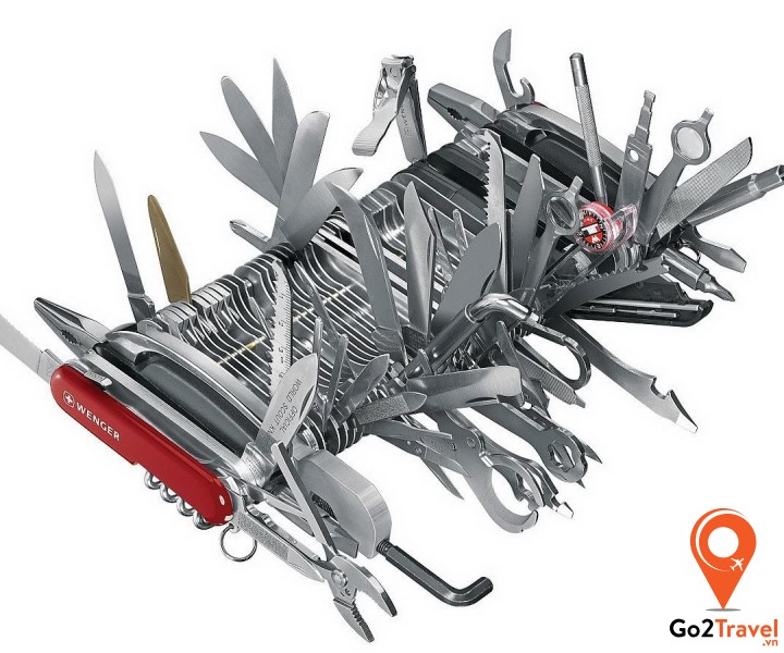 Những con dao này ngày một được phát triển thêm những tính năng mới để thỏa mãn nhu cầu của người mê du lịch tận hưởng cảm giác giữa thiên nhiên