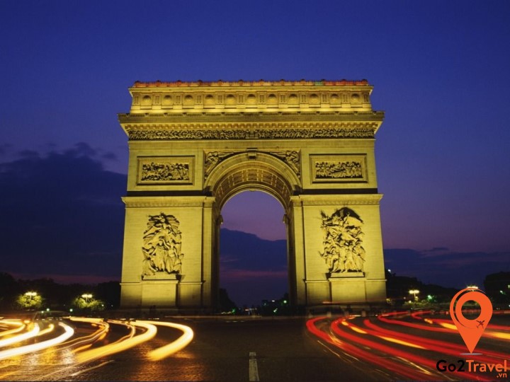 Là một công trình quan trọng của quốc gia, lại nằm ở vị trí trung tâm của thủ đô