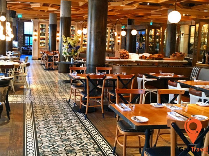 Không gian nhà hàng ở Châu Âu