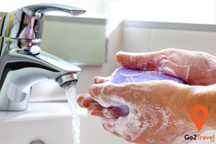 Rửa tay thường xuyên để phòng virus Corona