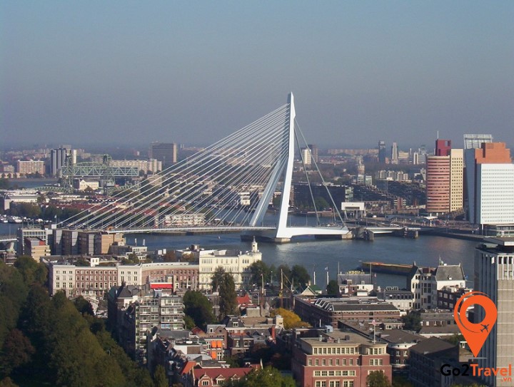 thành phố Rotterdam vừa sôi động vừa cổ kính