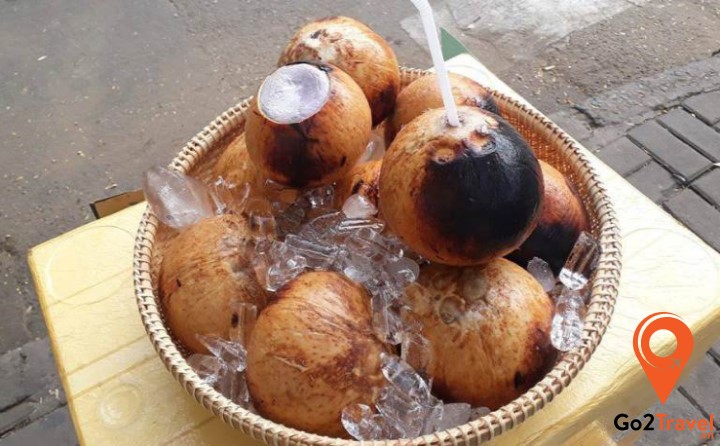 Món ăn độc đáo từ quả dừa