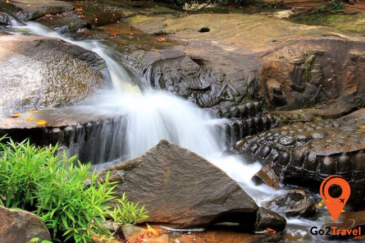 Biểu tượng Linga tại Phế tích Kbal Spean