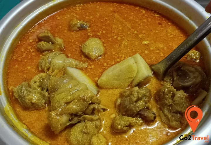 Đun cà ri với lửa nhỏ