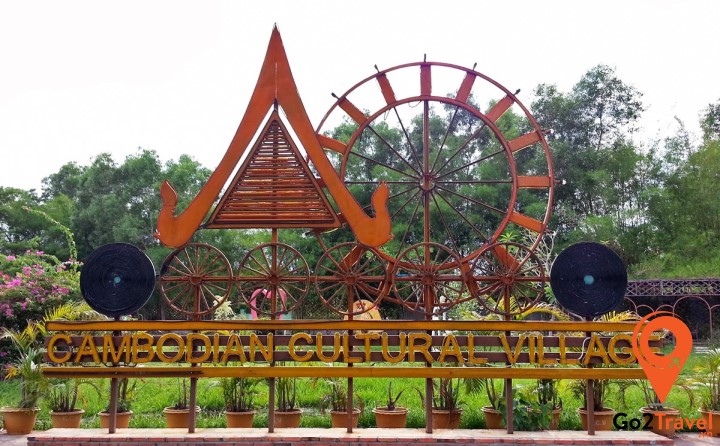 Nếu muốn tìm hiểu những nét tinh hoa của nền văn minh Angkor, làng văn hóa Cambodia là nơi bạn nên đến