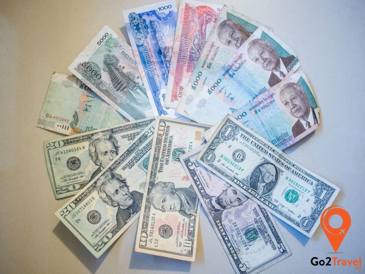Các bạn nên đôi tiền trước khi đi du lịch