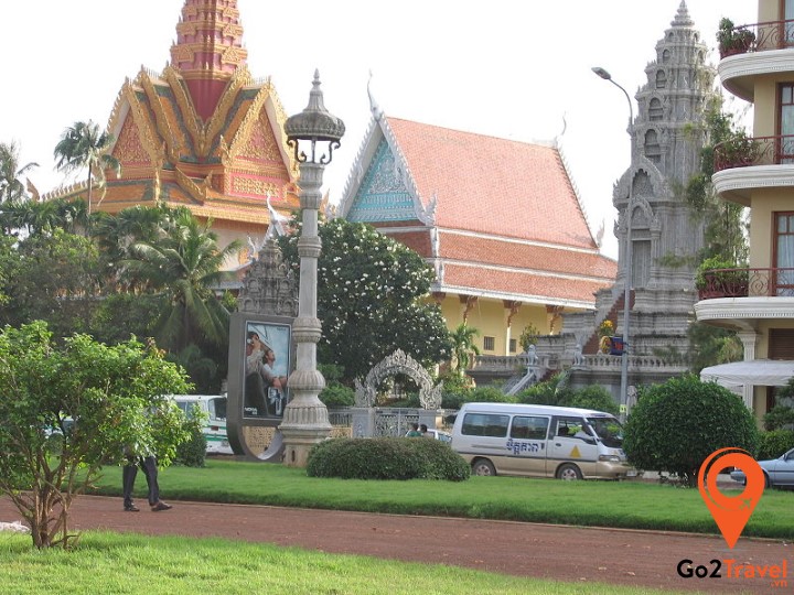 Wat Onalaom