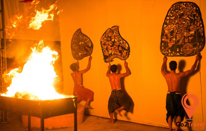 Sbek Thom - múa rối bóng