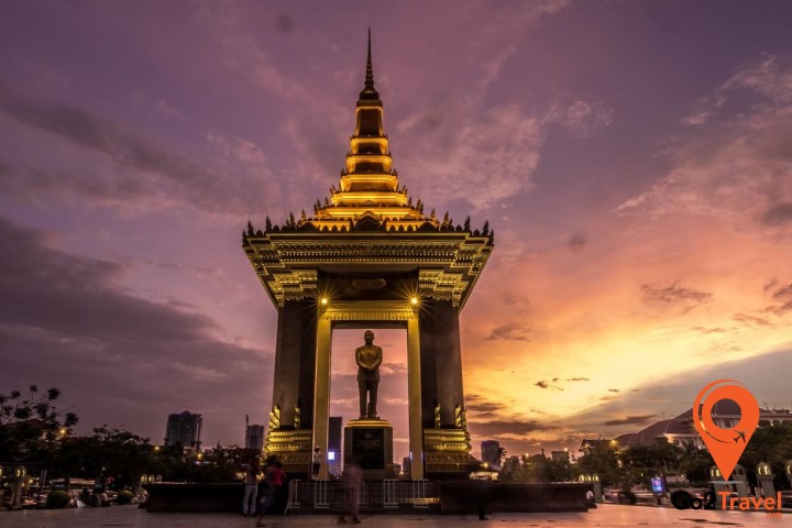 Tượng đài Độc lập - công trình kiến trúc Khmer cổ truyền