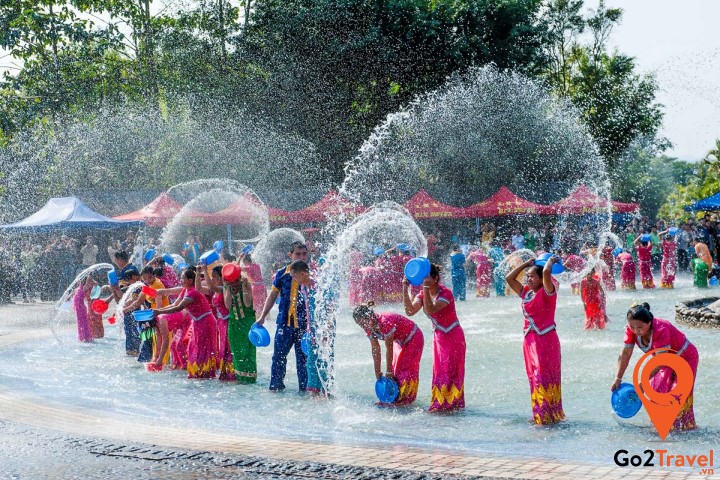 Songkran được tổ chức ở nhiều nơi khác nhau