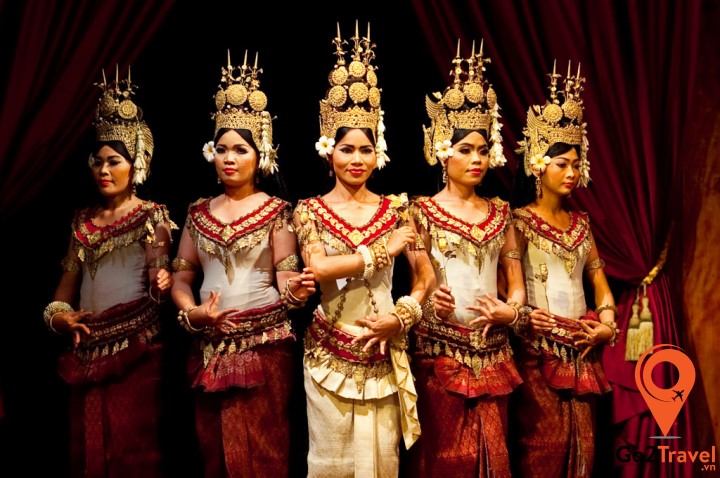 Trang phục truyền thống của người Campuchia