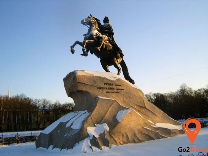 tuong-dai-Peter-dai-de-1a