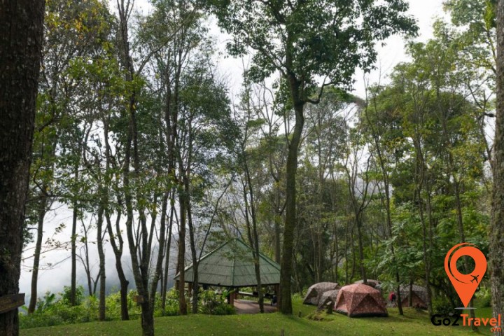 Vườn quốc gia Doi Suthep – Pui có khí hậu mát mẻ, trong lành