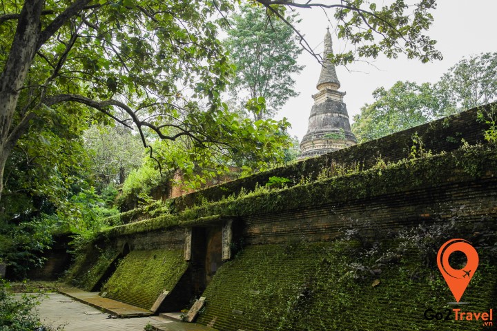 Ngôi chùa cổ kính phủ lớp rêu phong của thời gian