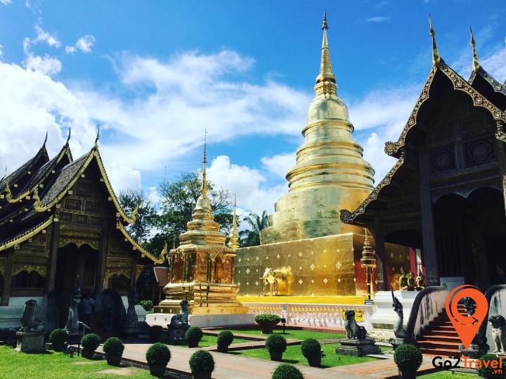 Quang cảnh cực đẹp tại sân chùa Phra Singh