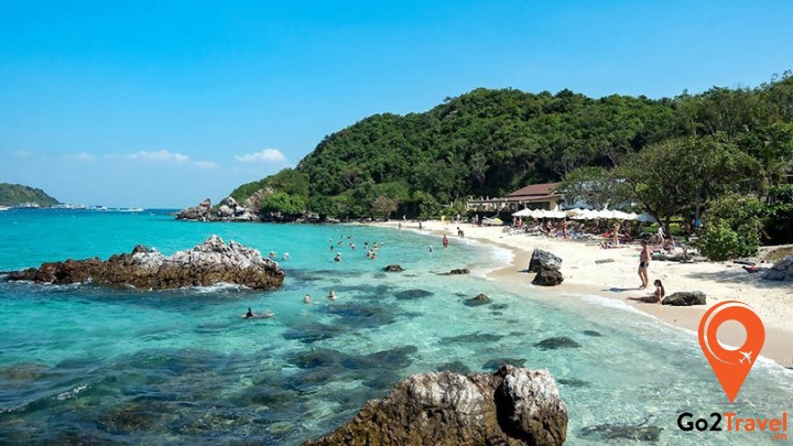 Nước biển ở đây rất trong