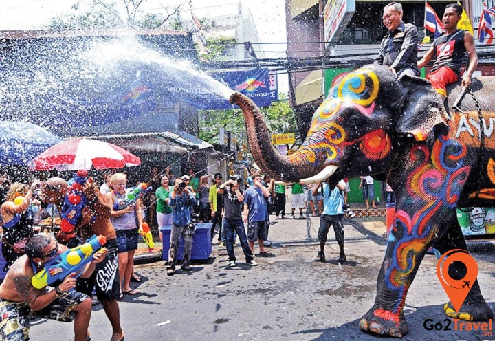 Songkran - lễ hội truyền thống của người Thái Lan