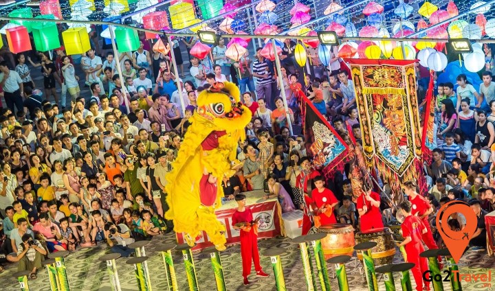 Người Hoa ở Thái Lan tổ chức múa lân và múa sư tử